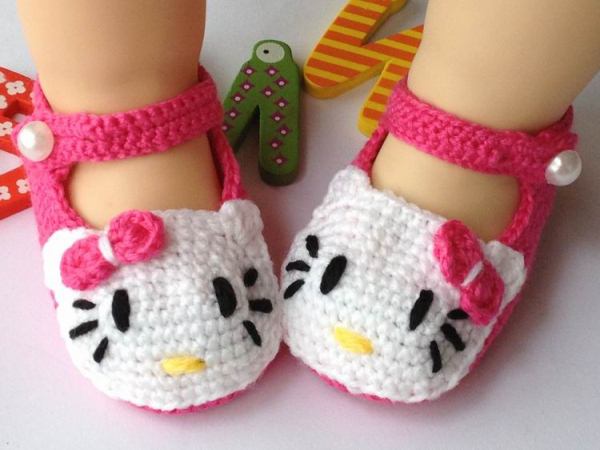 Hello Kitty Baby Shoes Crochet Pattern wonderfuldiy Homemade Hello Kitty Crochet Slippers
