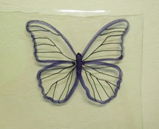 Butterfly-Made-with-Plastic-Bottles-06