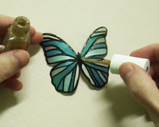 Butterfly-Made-with-Plastic-Bottles-10