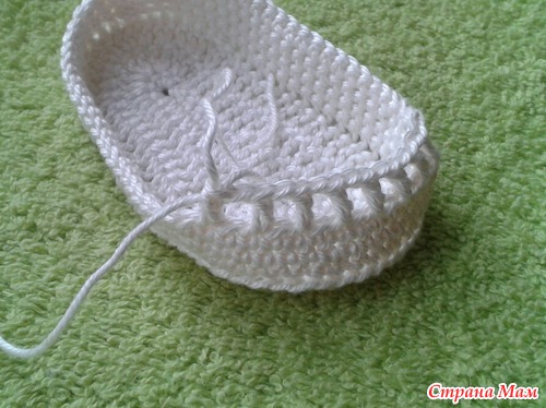 Crochet ribbon tie Baby Shoes04
