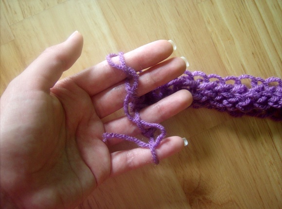 Finger-Knitted Scarf9