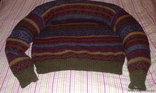 Pet-Bed-from-Old-Sweater-4