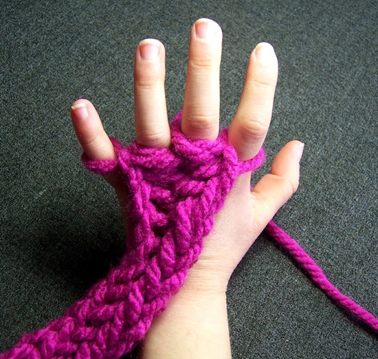 Finger Knitting scarf5