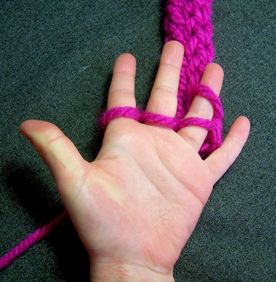 Finger Knitting scarf6