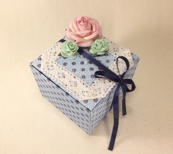 Gift-box01