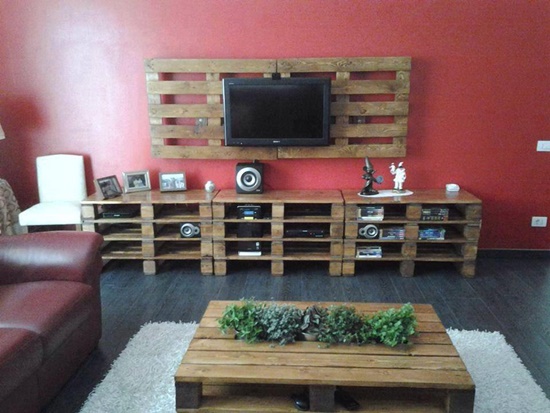 Change your interior, outdoors with pallet furniture - Bukedde Online -  Amawulire