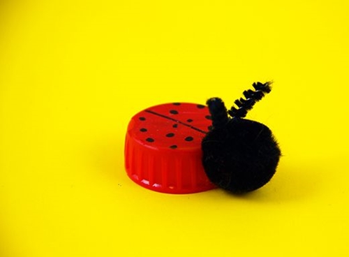 bottle cap ladybug3
