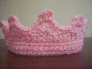 Crochet baby crown-wonderfuldiy