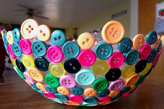 Buttons Into A Unique Bowl4 Wonderful DIY Cute Button Bowl