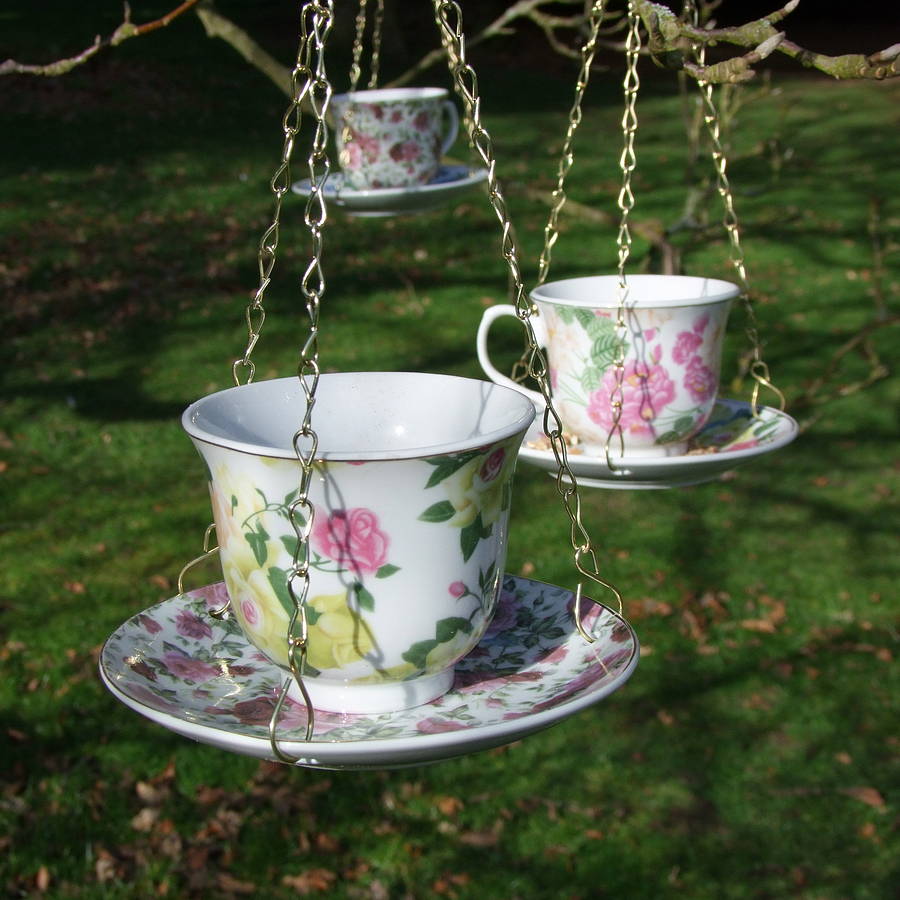 tea-cup-bird-feeder5
