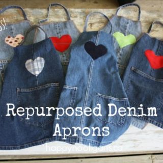 Wonderful DIY Easy Children’s Apron From Old Jeans