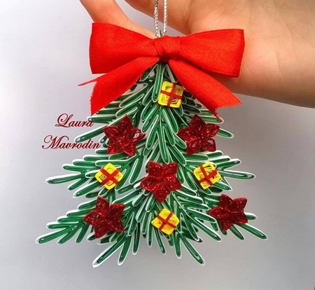 DIY-Quilling-Christmas-Decoration-4