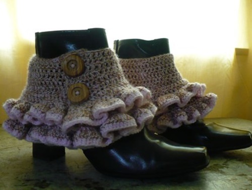 Free-Crochet-Boot-Cuffs-Patterns-wonderfuldiy