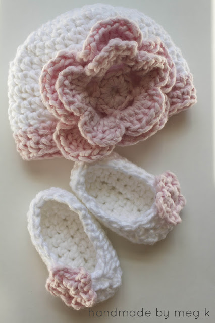 crochet newborn flower hat and slippers set-wonderfuldiy1