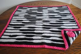 crochet newborn baby zeba hat-blanket-free-pattern-wonderfuldiy1