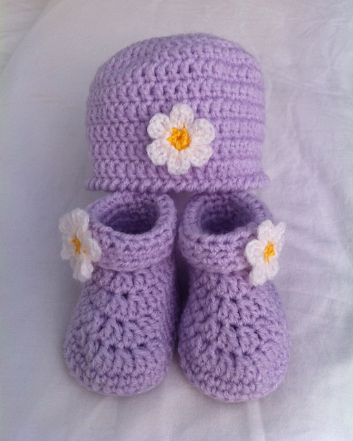 Baby’s Hat & Booties Set-wonderfuldiy 2