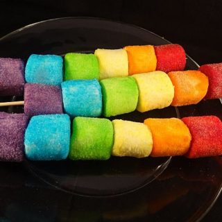 Colorful Treat: Easy-to-Make Marshmallow Rainbow Squisharoos