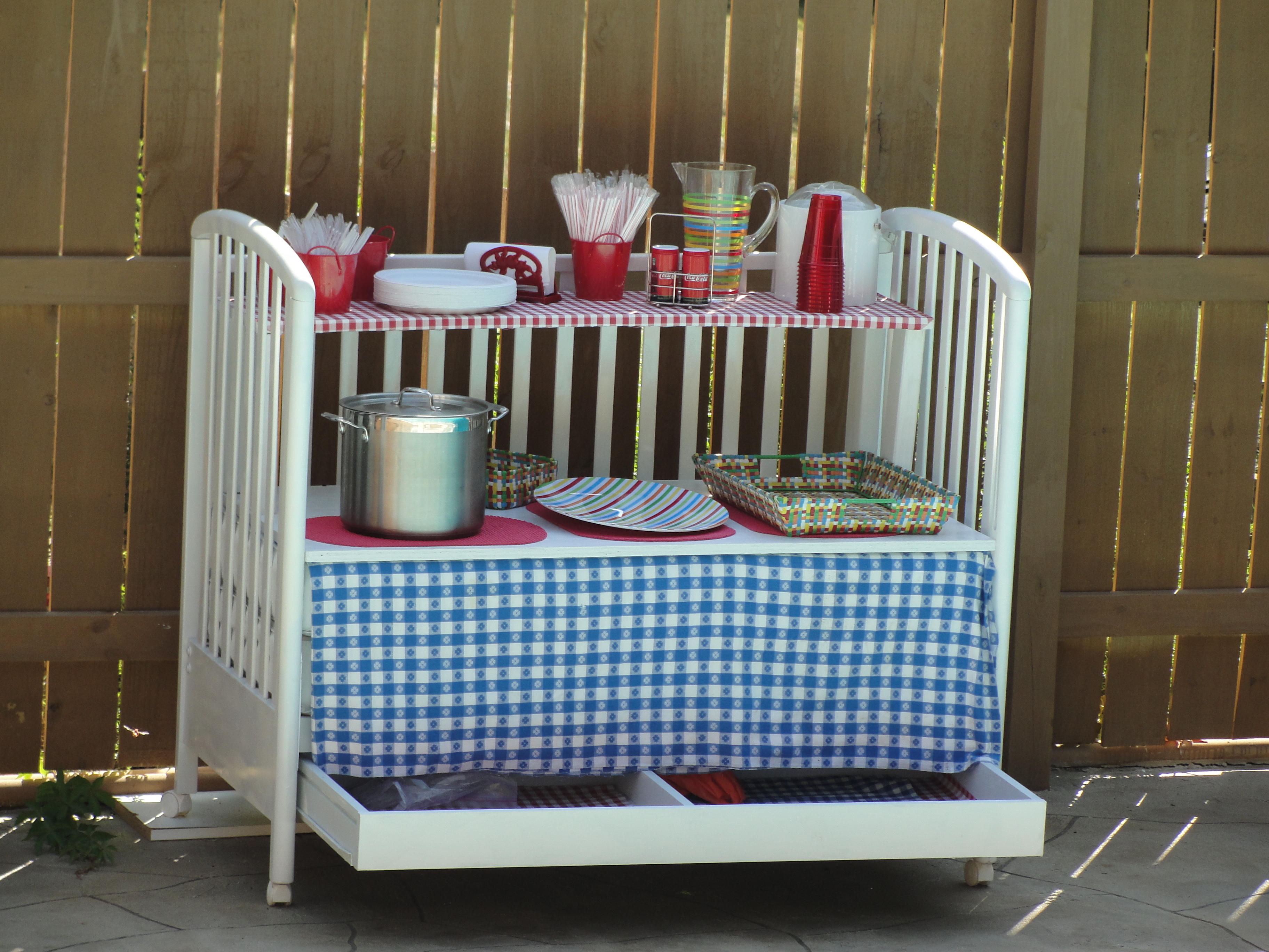 Repurposed-Baby-Cribs 9