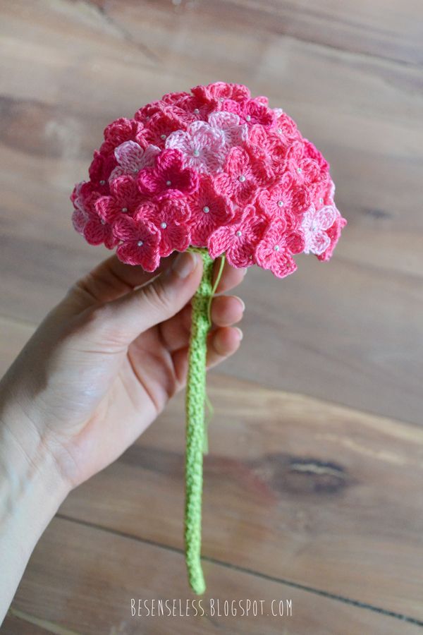 Hortensia crochet flower