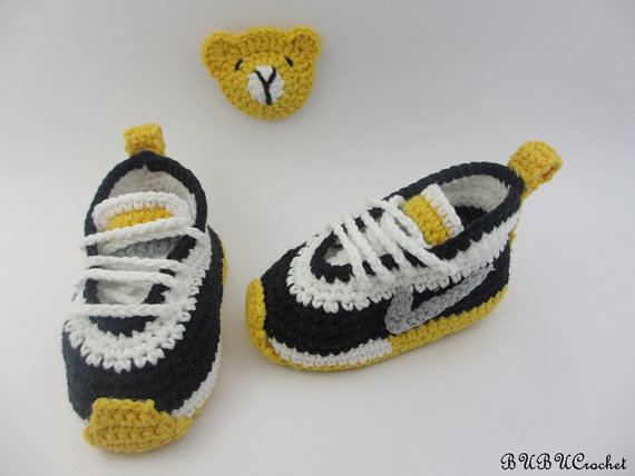 Nike crochet sneakers