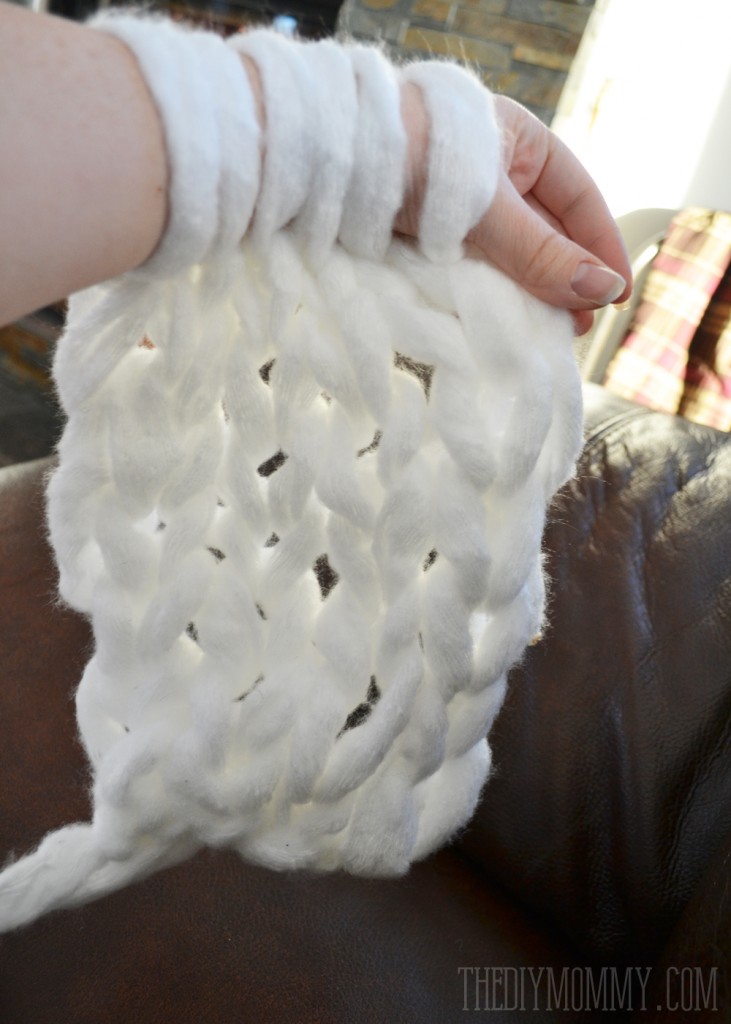 Plush Arm Knit Scarf DIY