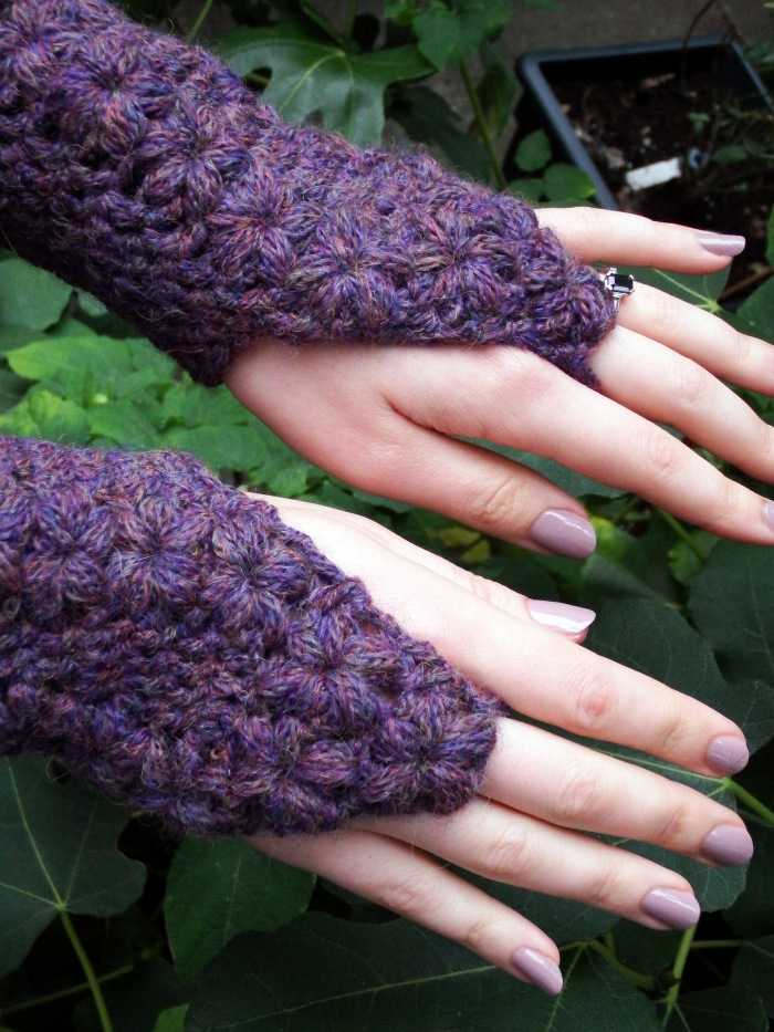Flower Trail Fingerless Gloves