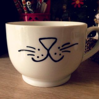 How to Design Your Own Custom Mugs Using Sharpies