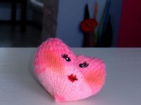 Anti stress heart 200x150 15 Adorable Knitted Valentines Day Gifts