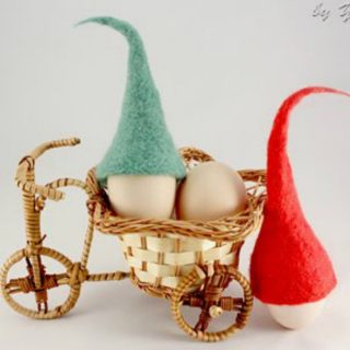 9 DIY Egg Cosies for Easter