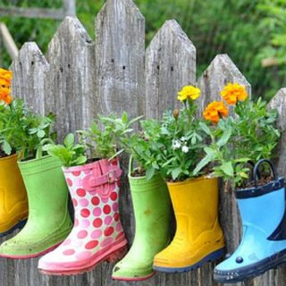 9 Ways to Use Old Shoes as Planters