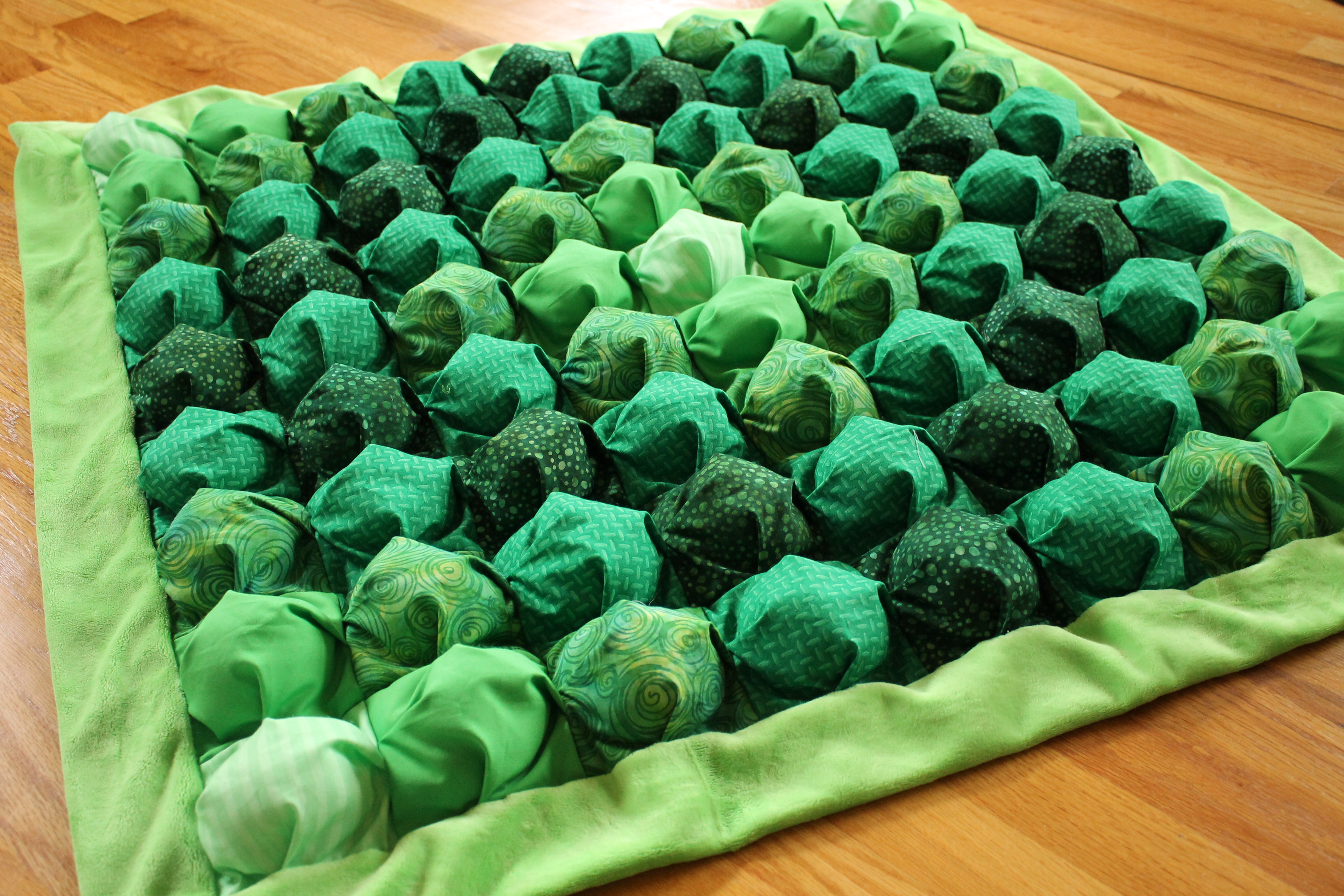 green-tones-bubble-quilt