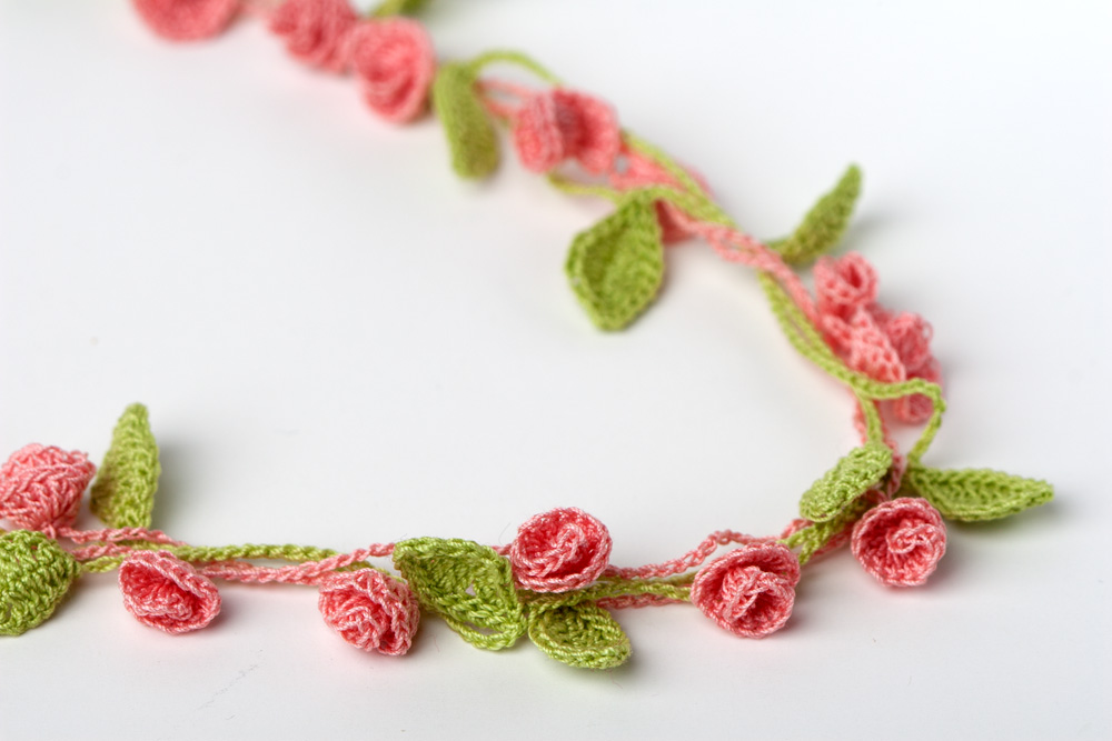 rosebud-necklace