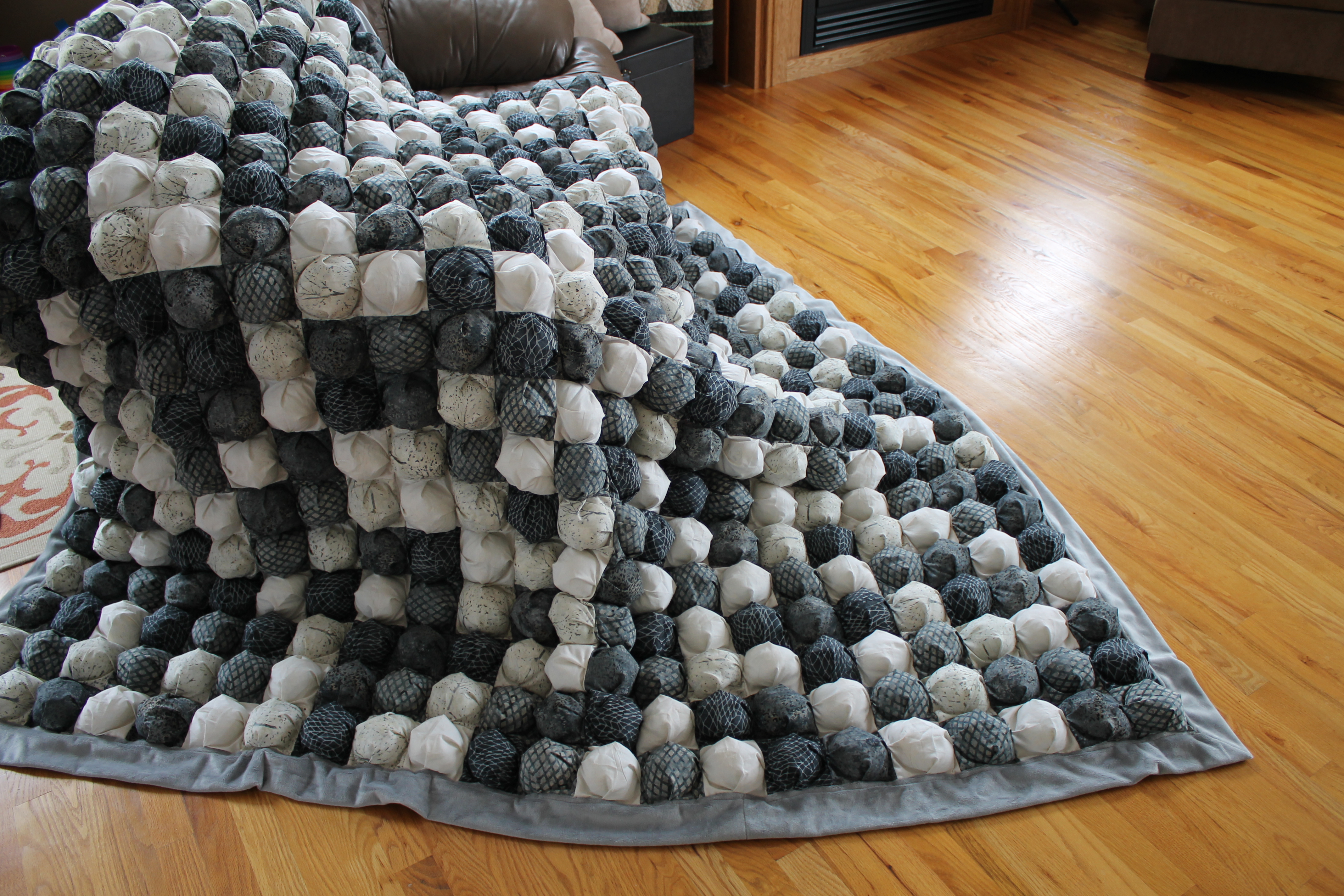 White and gray bubble quilt
