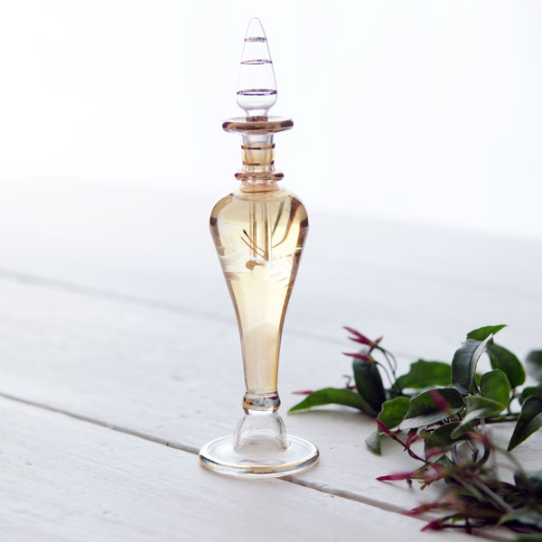 Homemade jasmine perfume
