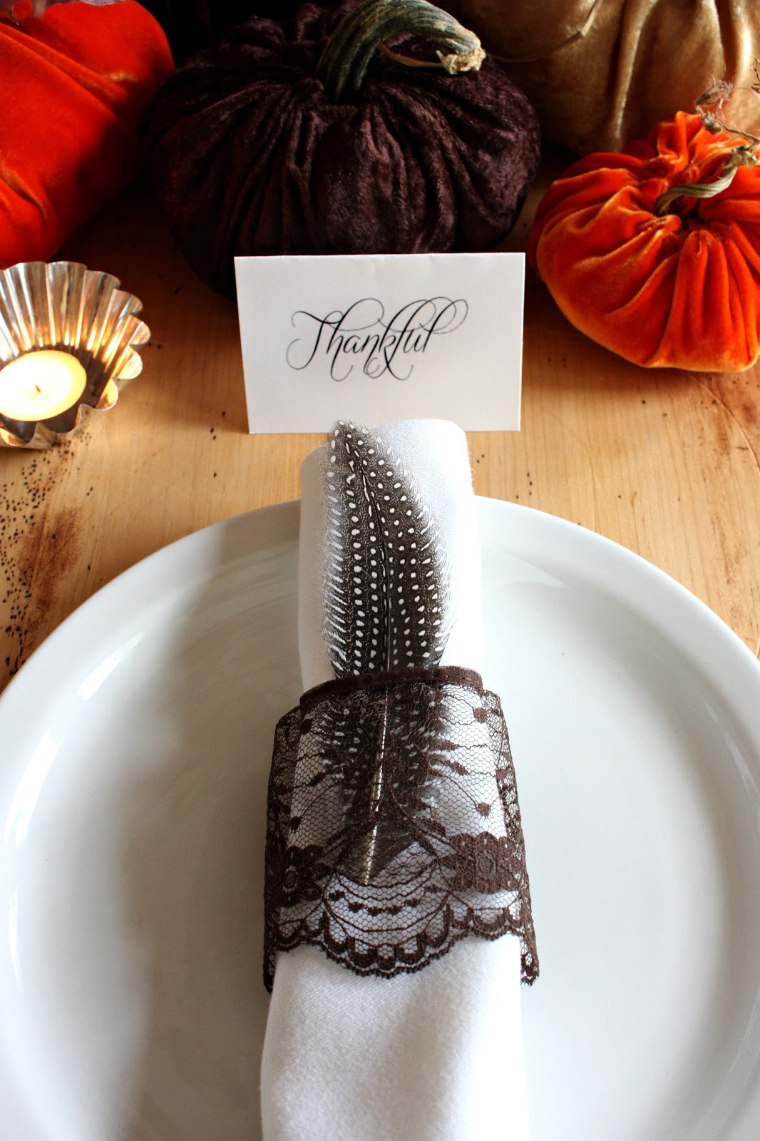 Lace napkin rings