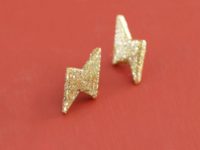 Glittery thunderbolt studs 200x150 Understated Elegance: 15 Cute DIY Stud Earrings!