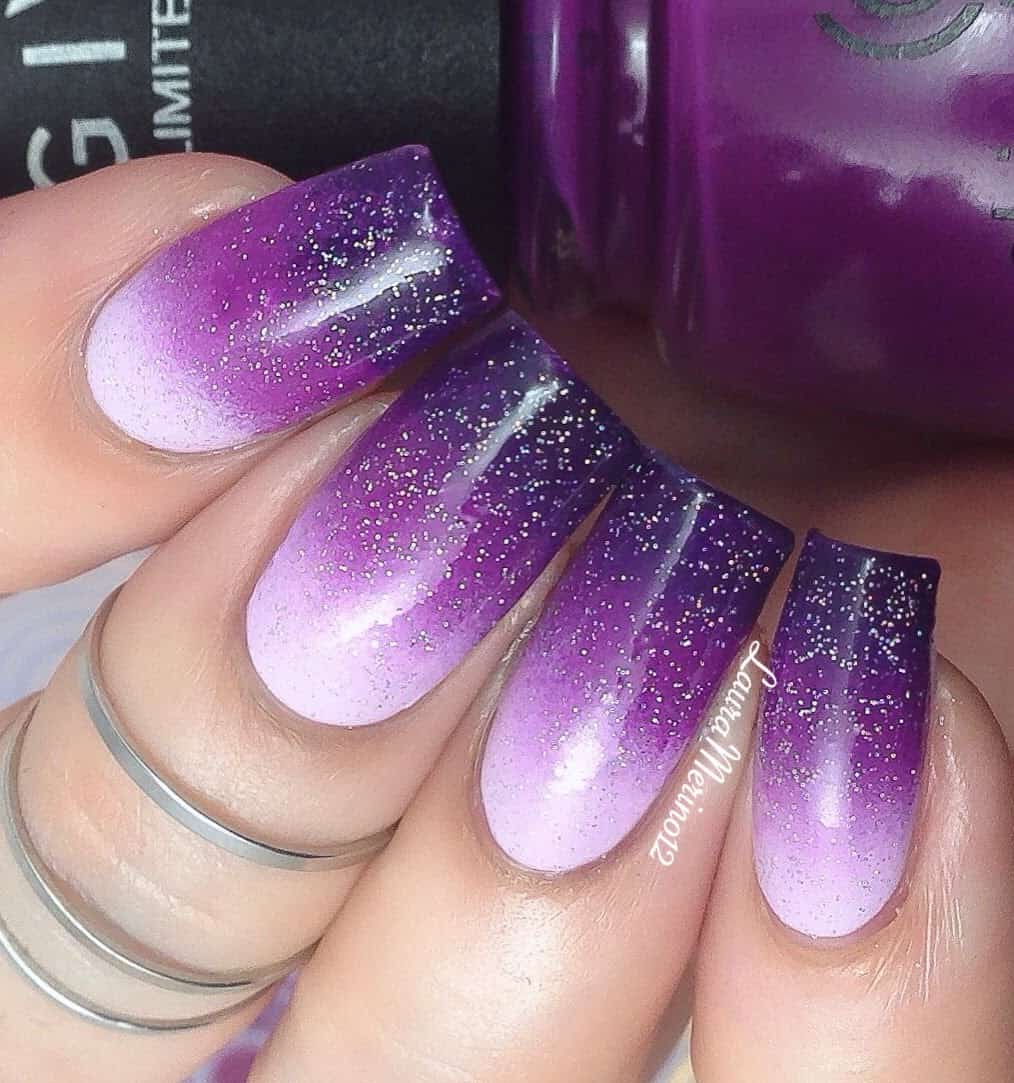 Purple gradient nail with glitter