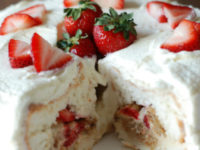 Strawberry tiramisu angel food cake 200x150 15 Mouthwatering Recipes for Angel Food Cake Enthusiasts