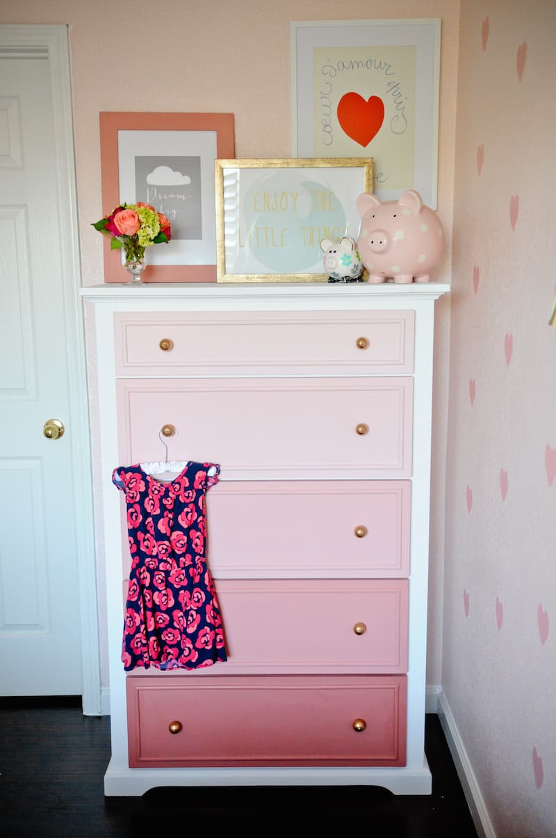 Pink gradient drawers