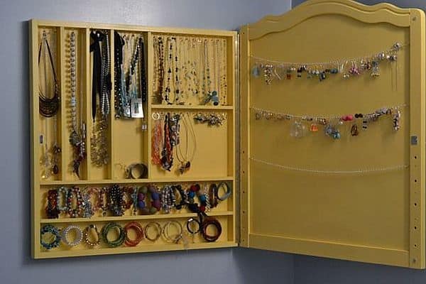 DIY Jewelry organizer
