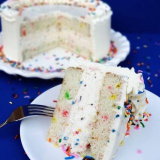 Make Your Next Party A Hit With DIY Ice Cream Cakes