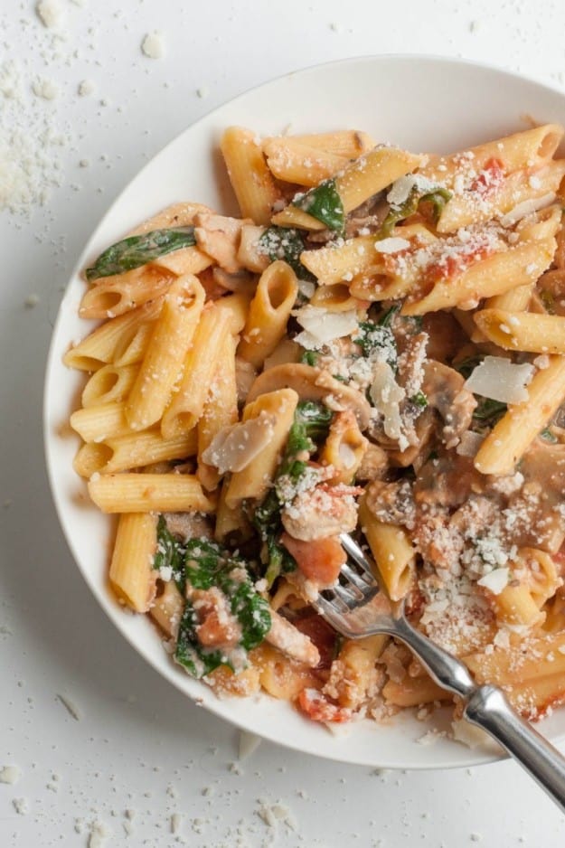 Penne rosa with veggies and shrimp