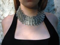 Pop tab 22chain maille22 collar necklace 200x150 Metallic Magic: Awesome Projects Made from Pop Tabs