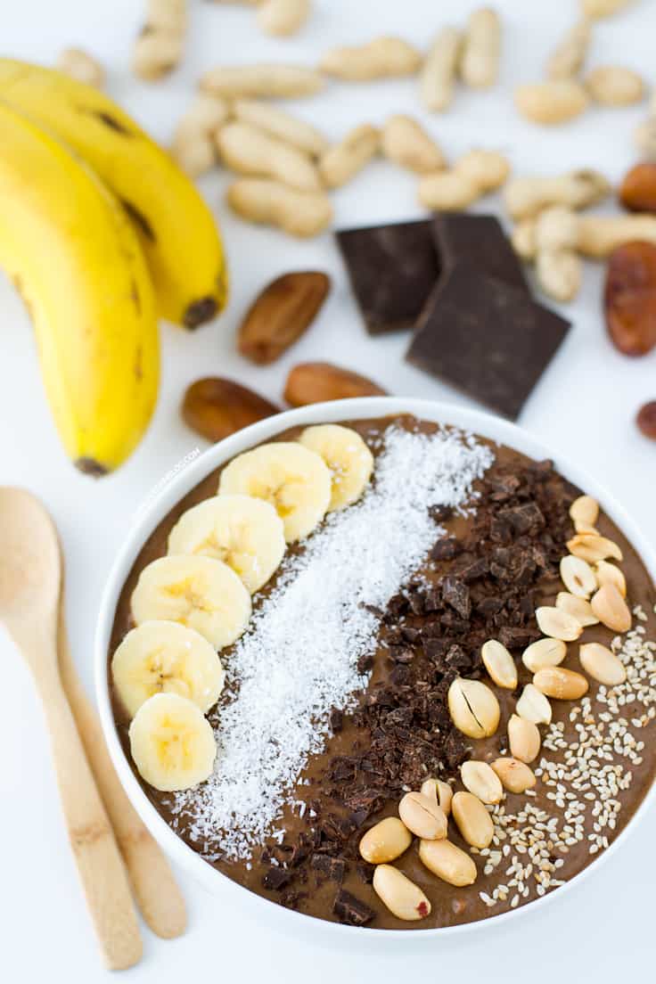 Chocolate-peanut-butter-smoothie-bowl