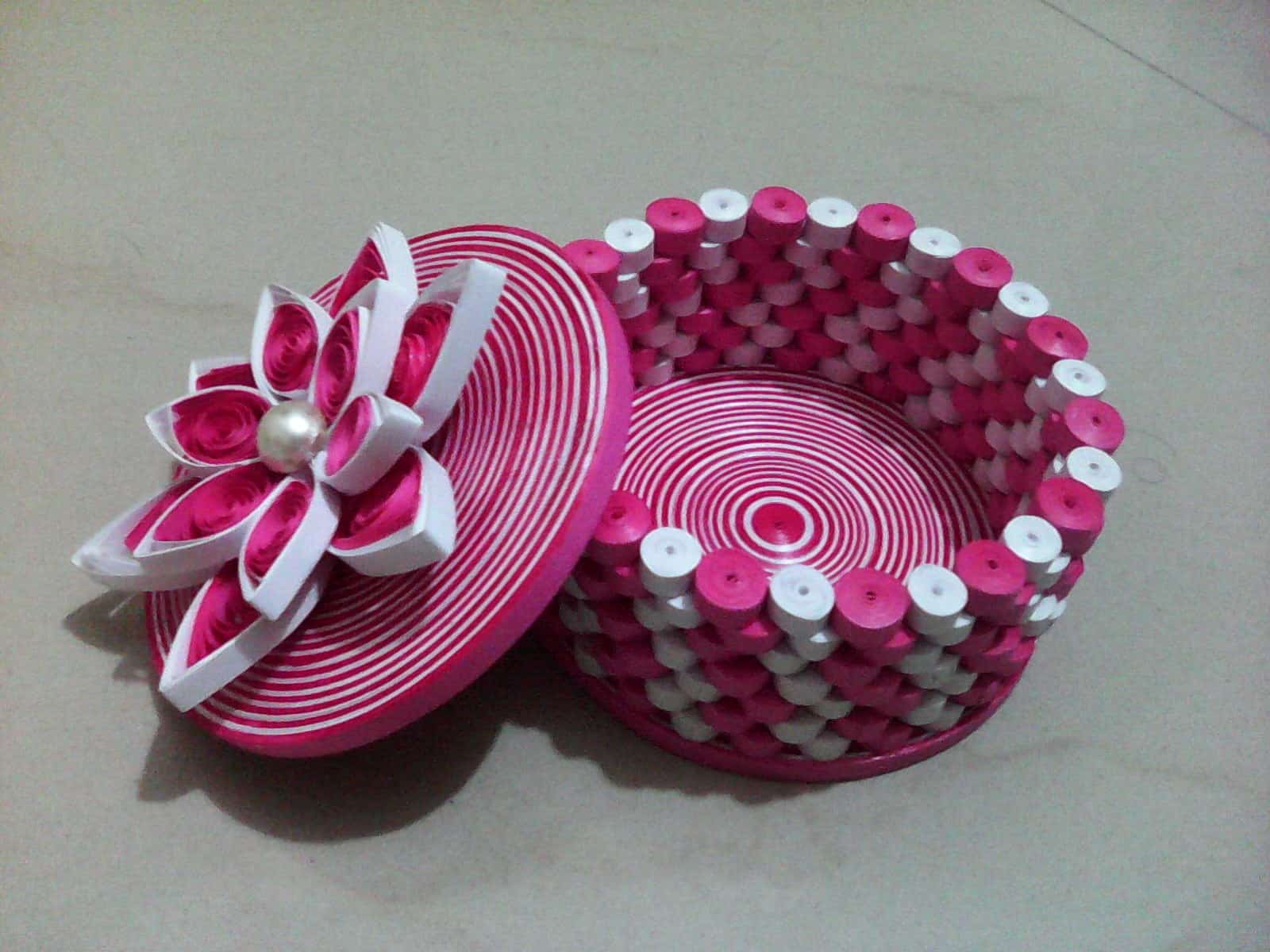 3D quilled gift box