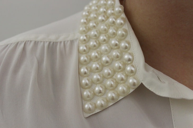 Pearl studded shirt collar