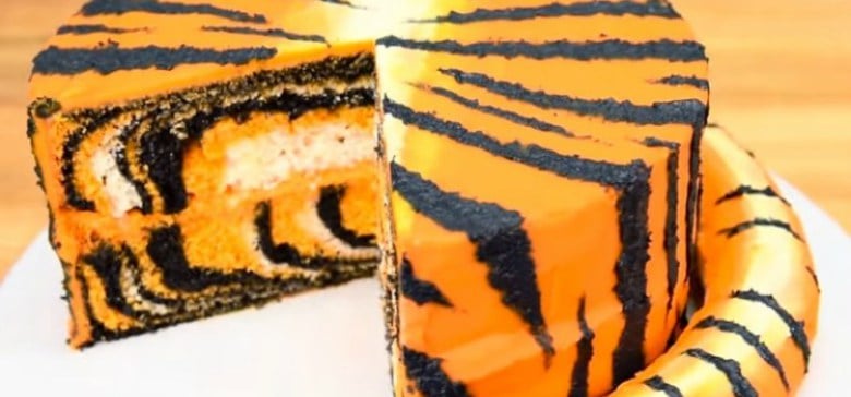 tiger-stripe-cake