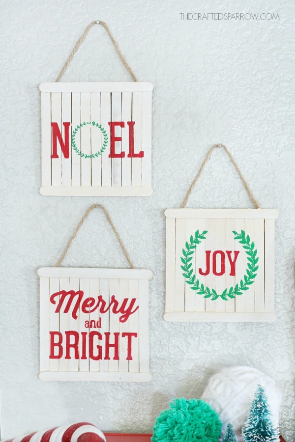 Mini pallet signs made from popsicle sticks