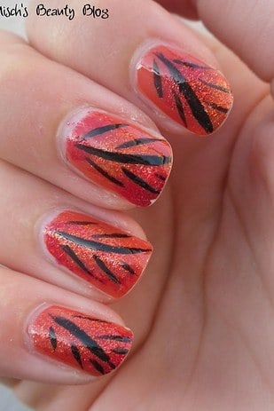 Autumn leaves nails