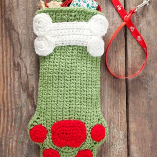 15 Adorable Crocheted Christmas Stocking Patterns